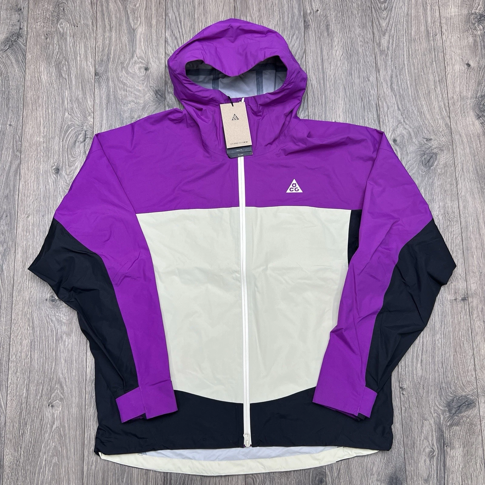 Nike ACG Jacket Sz Medium Mens Bold Berry Black Purple Morpho Storm Fit ADV $275