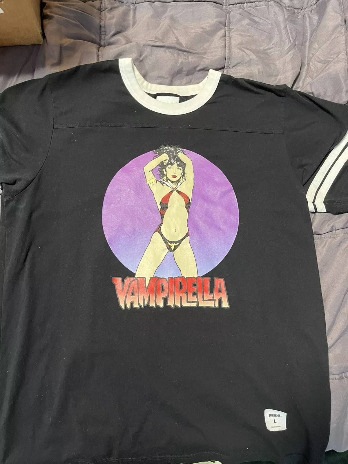 Supreme Vampirella Football S/S Top noir T shirt à manches courtes taille L