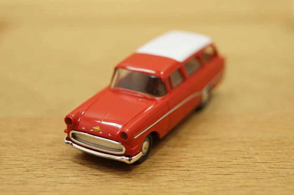 Ho 1:87 BREKINA 20020 Opel Rekord P1 Caravan " Rosso/Bianco " Nuovo IN Conf - Immagine 4 di 4