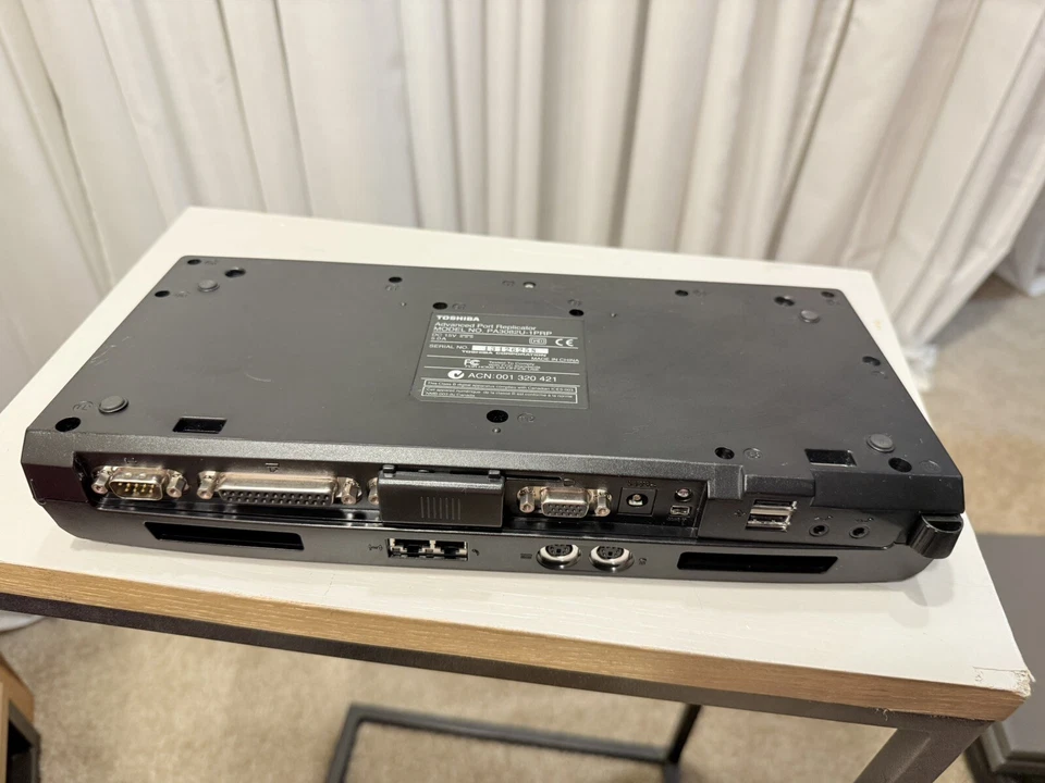 Estación de acoplamiento avanzada para computadora portátil TOSHIBA PA3082U-1 PRP M2 Foto 3 de 4