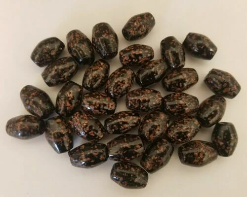 Glänzende Perlen, Schmucksteine & -kugeln