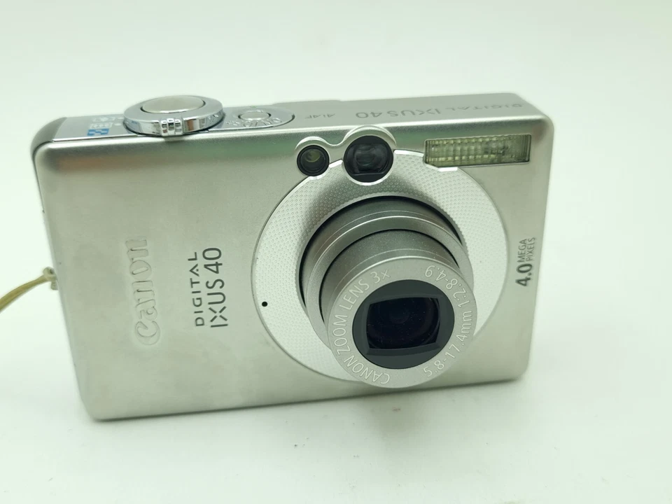 Canon PowerShot SD300 IXUS 40 4.0MP Digital ELPH Digital Camera SD Card Battery - Image 3 of 4