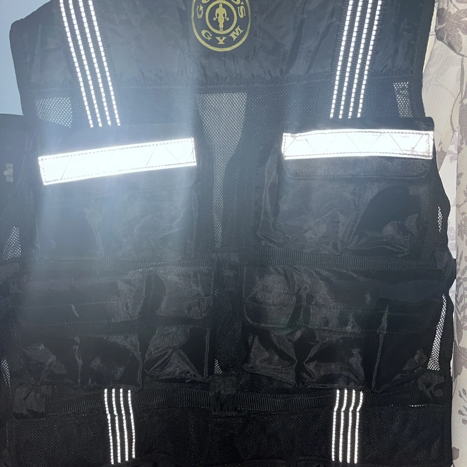 GOLDS GYM Weighted Workout Exercise Vest Adjustable Total Weight 19lbs holds 20. - Image 3 of 4