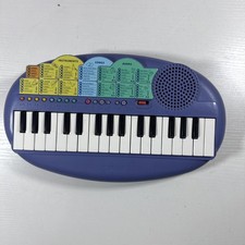 Yamaha PSS-7 Portasound Keyboard 1997 Rare Synthesizer No Cords But Takes AA Bat