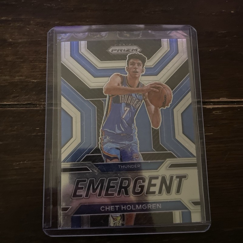 2022-23 Panini Prizm - Emergent Chet Holmgren #16 (RC)