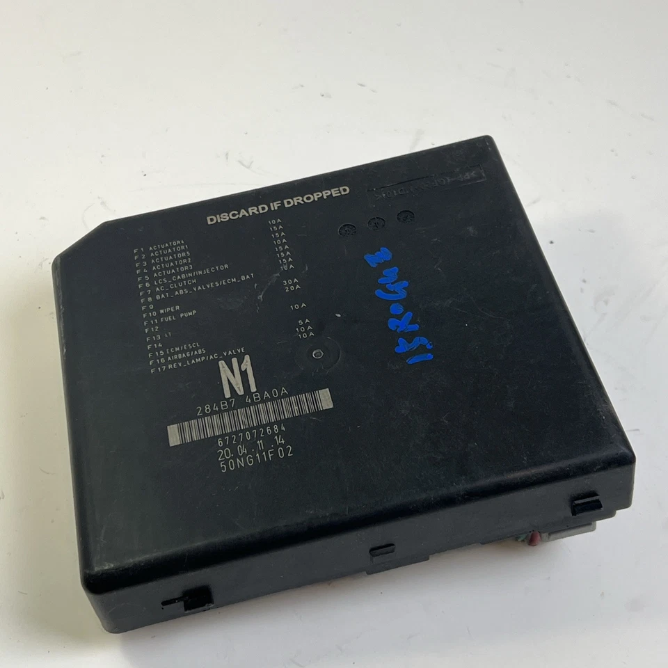 Nissan Rogue 2015 IPDM módulo de fuente de alimentación caja de fusibles 284B74BA0A OEM Foto 3 de 4