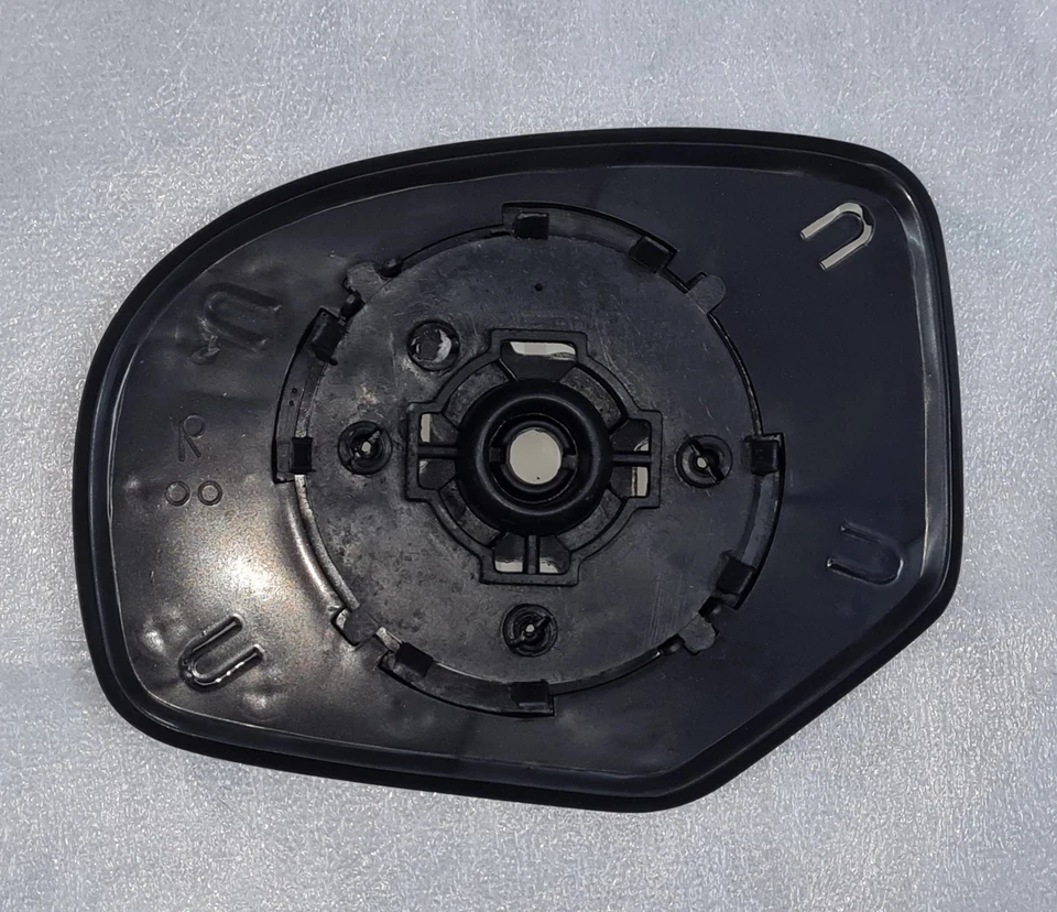 Placa de subespejo de calidad genuina para lado derecho apta para Suzuki Swift 2011-2017. Foto 3 de 3