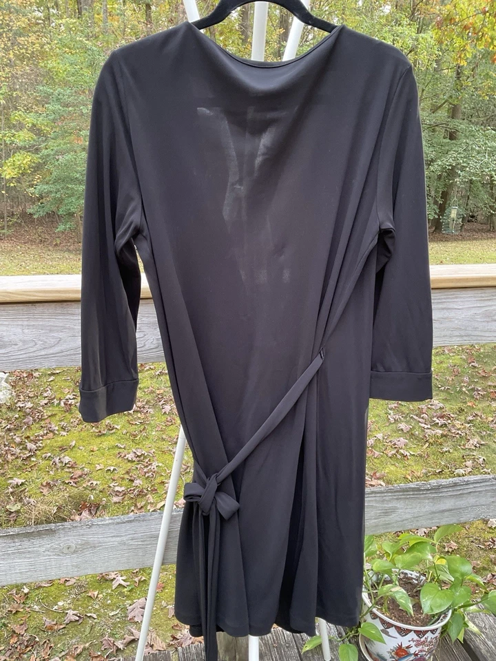DIANE VON FURSTENBERG BLACK LBD DATE NIGHT WRAP DRESS  3/4 SLEEVE 14 Vintage 80s - Image 2 of 4