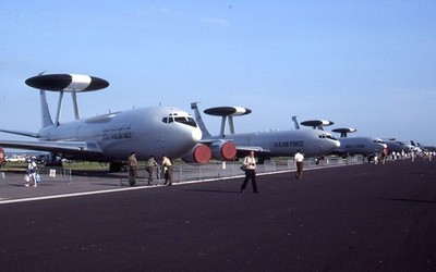 Kodachrome Dia Boeing E-3 Sentry Lineup Boscombe 1992 (B32)