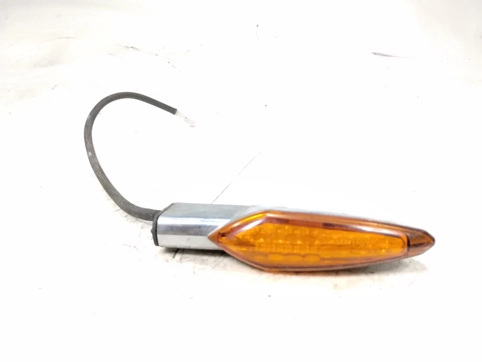 Luz indicadora delantera izquierda Victory Magnum 2016 Foto 2 de 4