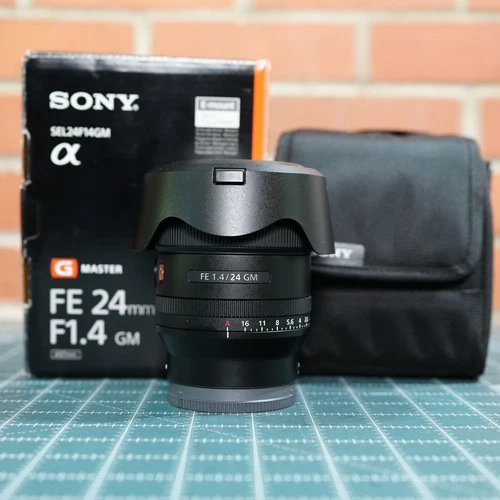 Sony FE 24mm f/1.4 GM Camera Lens - Black (SEL24F14GM) MINT