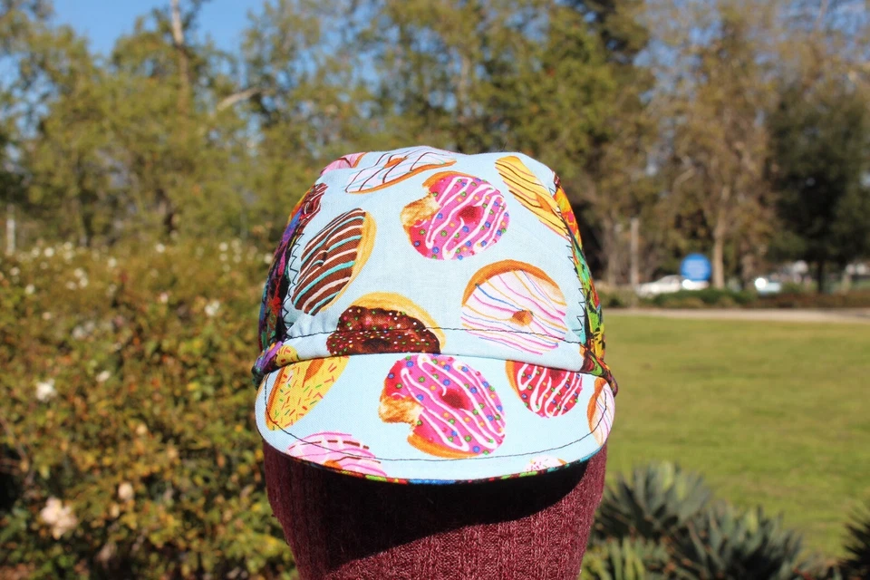 GORRA CICLISMO 100% ALGODÓN GATOS Y DONUTS HECHA A MANO EN EE. UU., NO DE CHINA S M L Foto 4 de 4