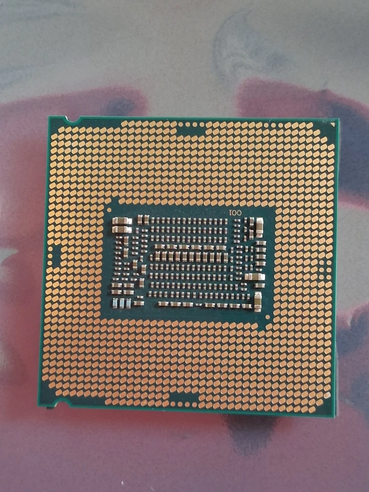 Procesador CPU de escritorio Intel Core i7-8700K 3,70 GHz 6 núcleos 12 MB LGA1151 (SR3QR) Foto 3 de 3