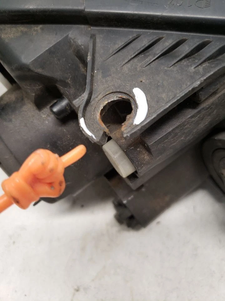 Faro conductor hatchback halógeno sin turbo compatible 04-09 MAZDA 3 1428481 Foto 2 de 4