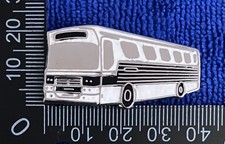 Western SMT Scottish Alexander M-Type Coach / Bus - Vintage Enamel Pin Badge