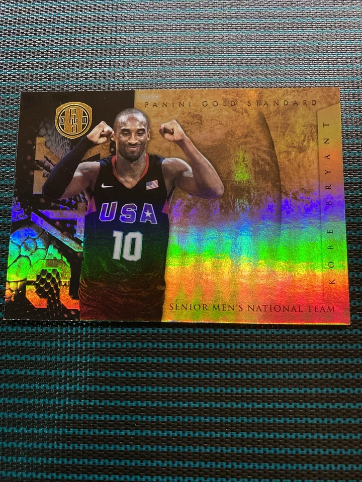 Baloncesto Panini Gold Standard Kobe Bryant 2011 EE. UU. #13/299 raro Lakers Salón de la fama Foto 3 de 4