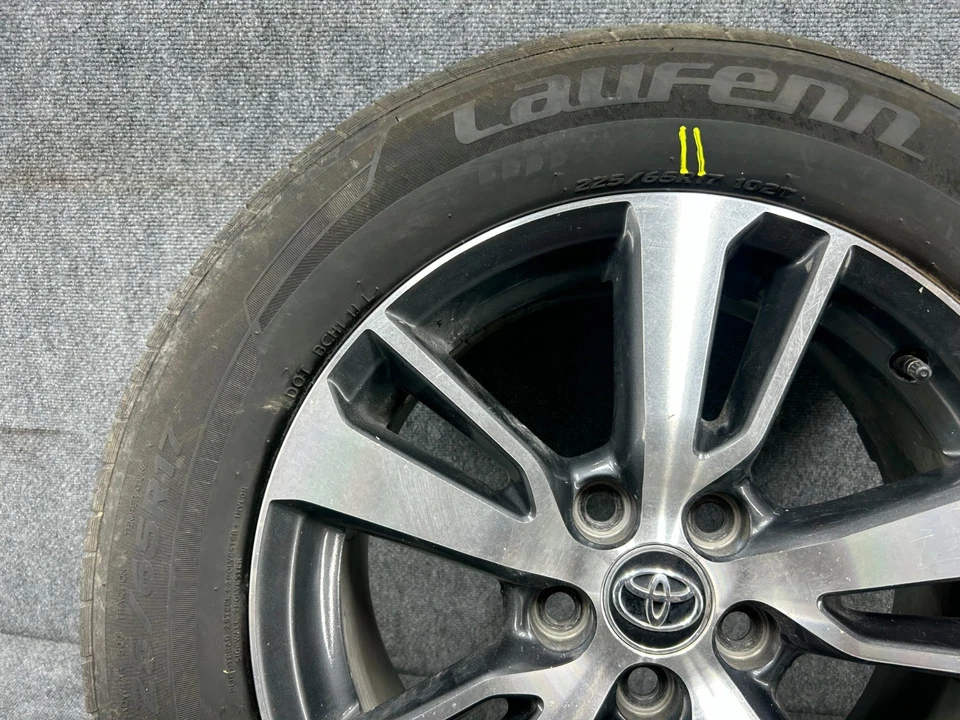 TOYOTA RAV4 XLE 16-18 OEM WHEEL RIM 5 TWIN SPOKE 17X7 17" W/ TIRE 225/65R17 80K - Image 4 of 4