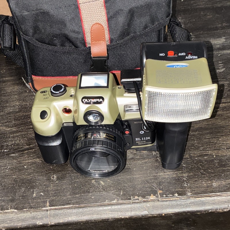 Olympia EL 1124 35mm SLR Film Camera, Manual Focus, Built-In Flash, Bag