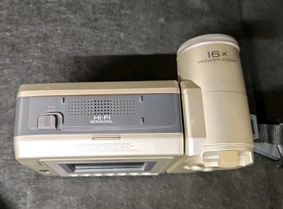 Sharp VL-A10 Viewcam 8 Camcorder With Extras TESTED | eBay