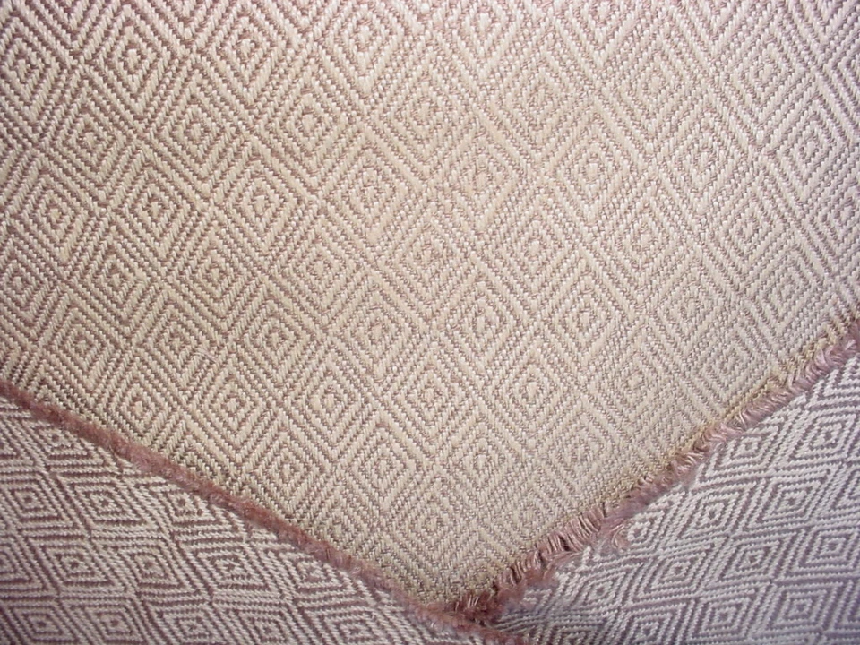 1-7/8Y Lee Jofa Brunschwig et Fils 8012115 Geo Figured Drapery Upholstery Fabric - Image 4 of 4