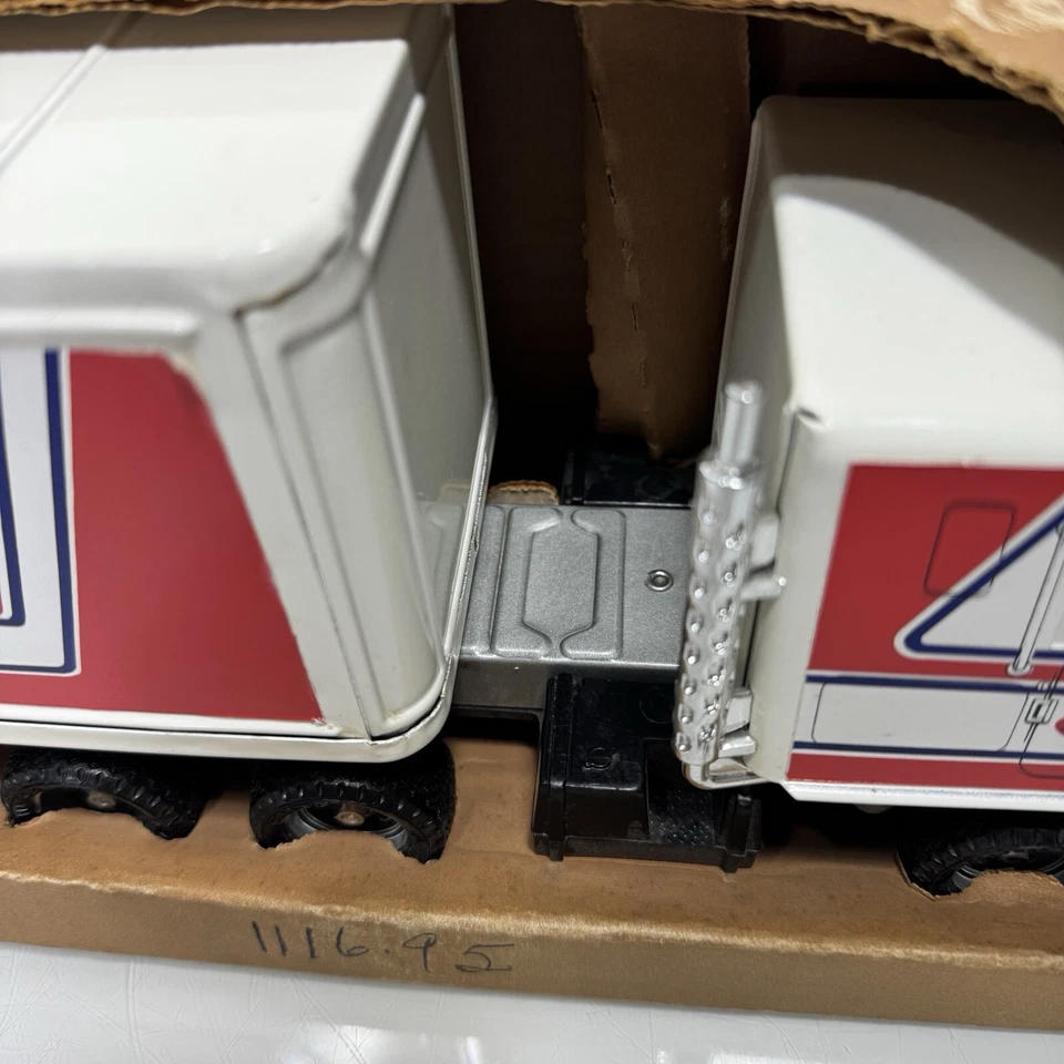 罕见 ERTL 卡车和拖车 Amsoil Syn。 润滑油压钢 22 英寸美国复古 — 第 3/4 张图片