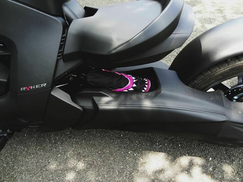 Shock Cover for Can Am Ryker Set of 3 Monster pink - Picture 5 of 6