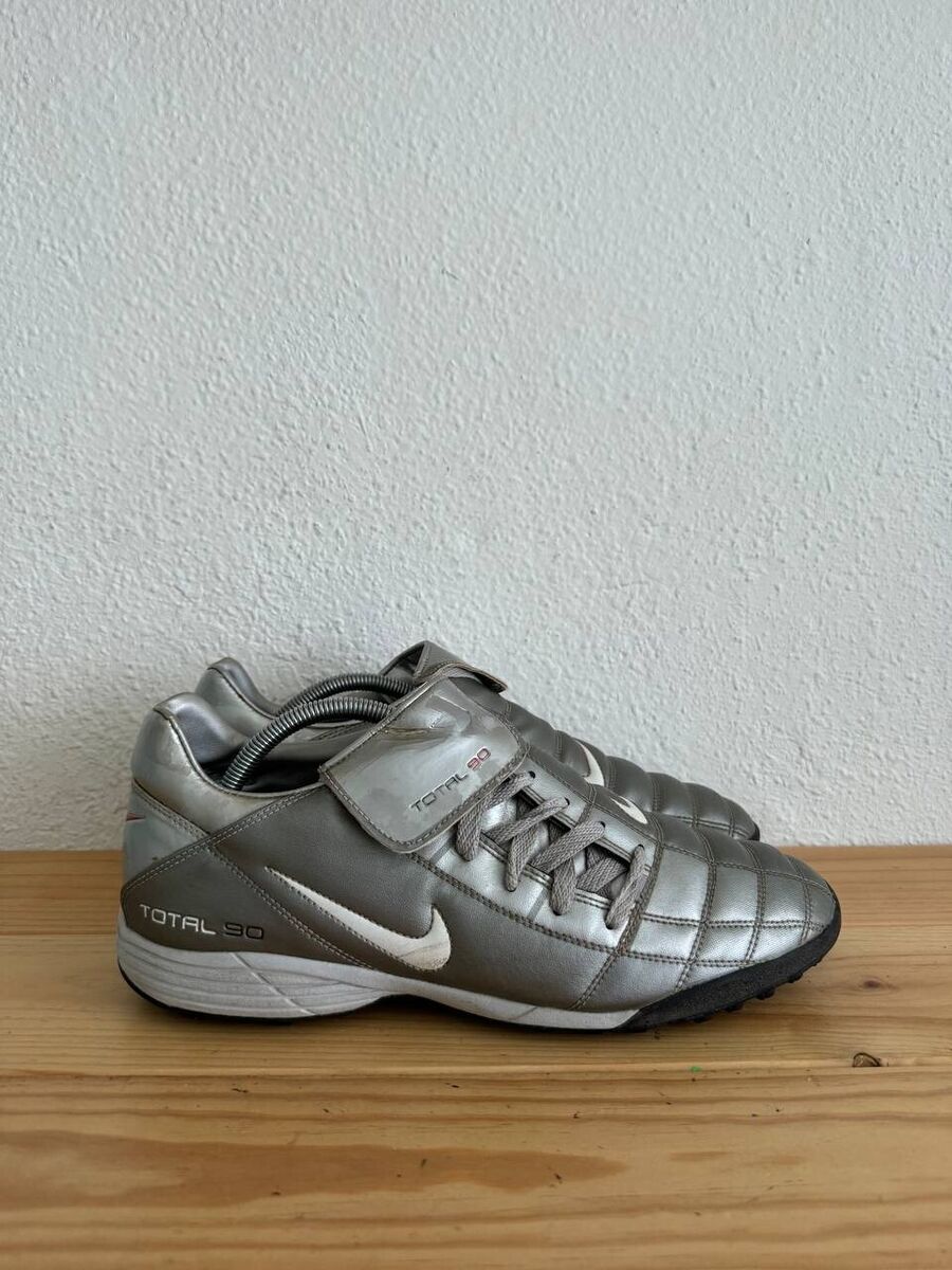 Nike Total 90 TF Astro Turf US 11 RARE T90 Soccer Shoes | eBay Nike Total 90 TF Astro Turf US 11 RARE T90 Soccer Shoes | eBay