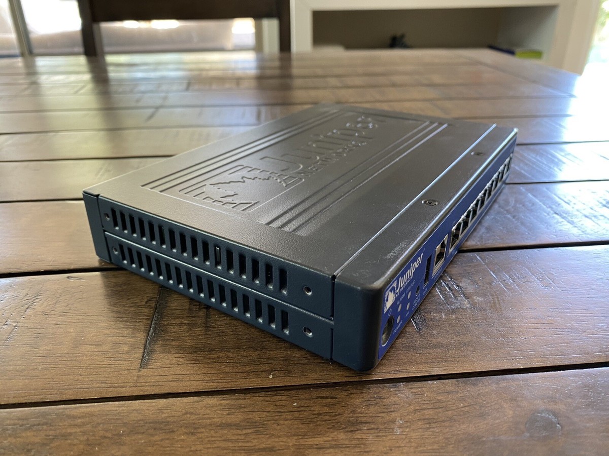 Juniper Networks SRX100 8-Port Firewall Service Gateway