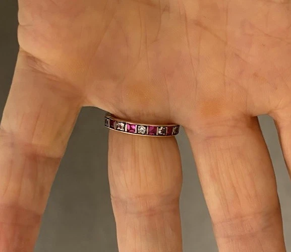 1940s PRETTY VINTAGE 9ct YELLOW GOLD FULL ETERNITY RING RUBY & ROCK CRYSTAL UK L - Image 2 of 4