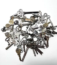 Mixed Lot Keys Vintage Antique Modern Mix : ILCO, Russwin, Master Lock, Concord
