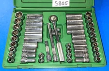 S-K TOOLS 49 PIECE 3/8 DRIVE SAE. & METRIC GENERAL SERVICE SET IN GREEN BLOWMOLD