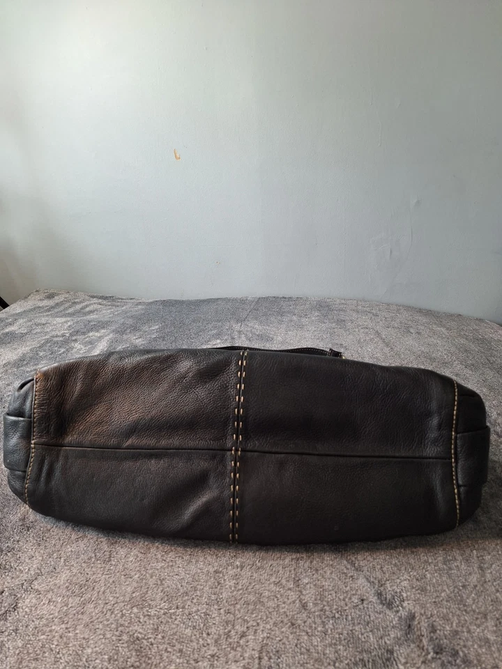 Charles David Slouchy 水饺包 皮革 单肩包 钱包 黑色 骑行者 Grunge 波西米亚 — 第 2/4 张图片