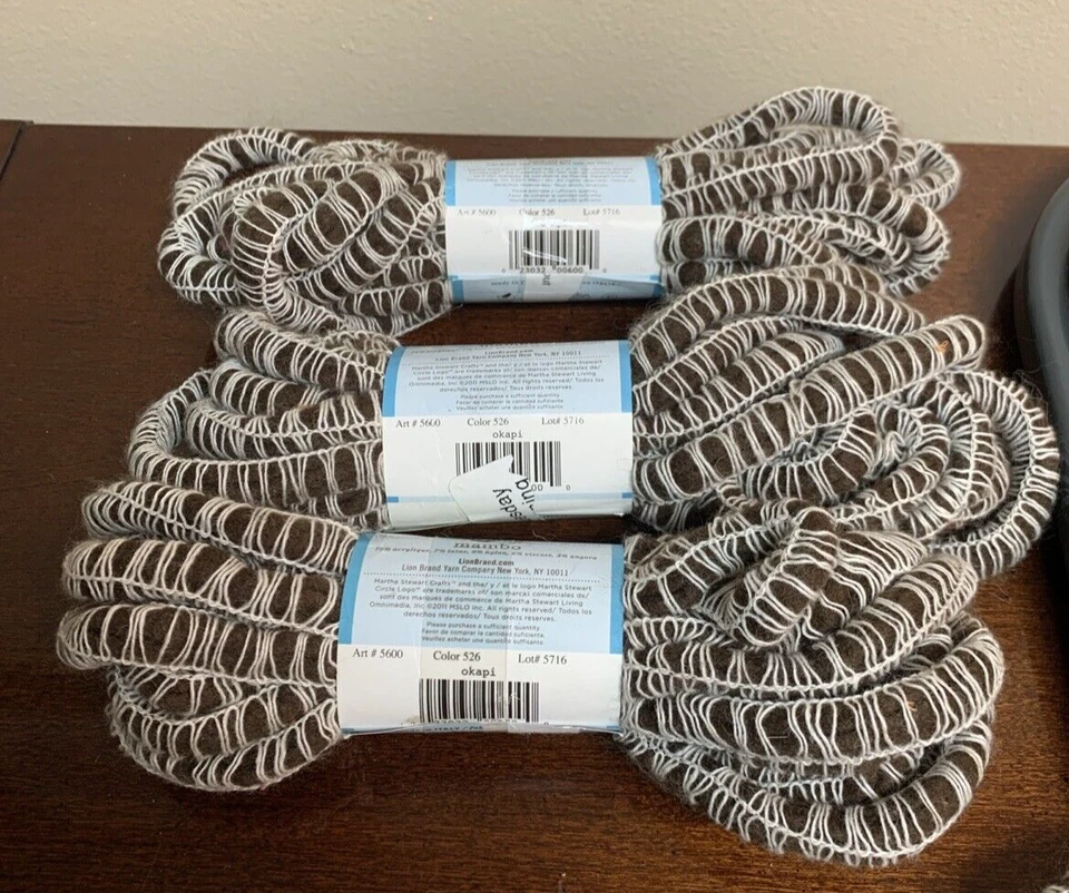 Lote de 3 + Hilos de Mambo Marca León Súper Voluminosos Martha Stewart Artesanías Okapi Marrón Foto 3 de 3