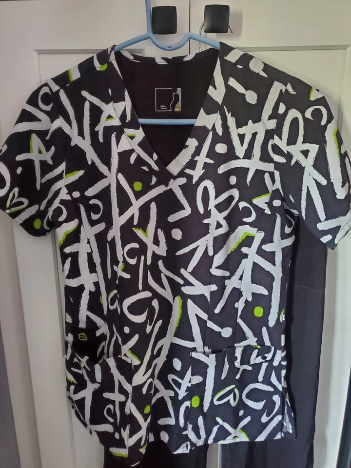 WonderWink Women's Stylish Medical Scrubs  Multi-Color Set XS   - Image 2 of 4