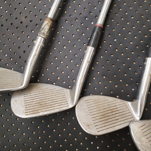 Vintage Ben Hogan Iron Set - Picture 13 of 16