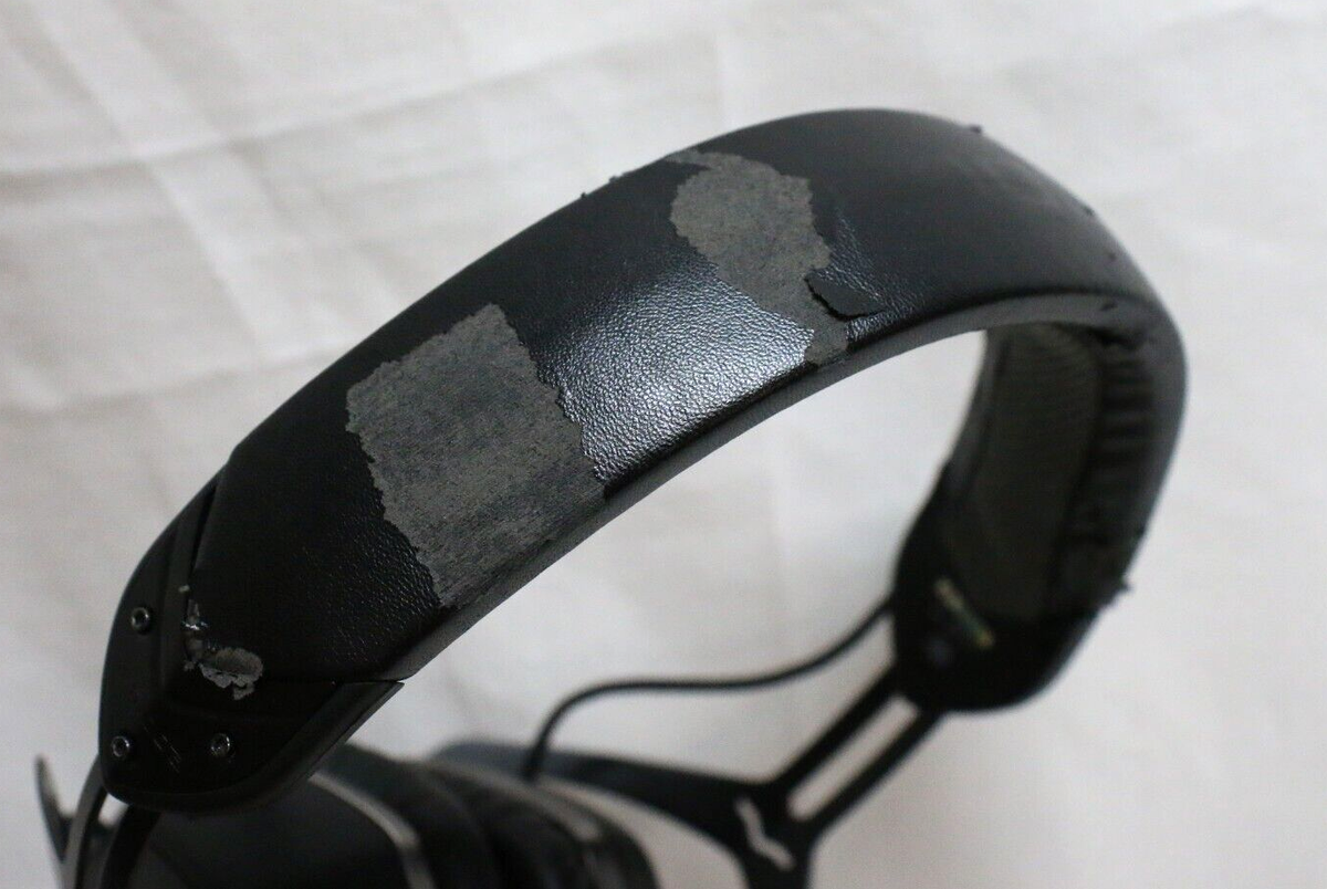 V-MODA Crossfade LP 2 Over Ear Noise Isolating Metal -Headphones