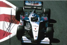 Mika Häkkinen autograph signed 20x30 cm picture