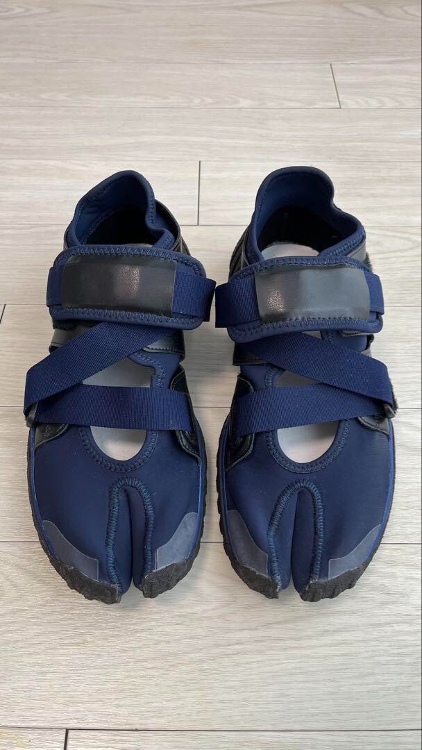 【関税&送料込】Maison Margiela Sandalo Tabi Maison Margiela Medic Lotop Tabi Sandal Navy Size 43 Mint | eBay