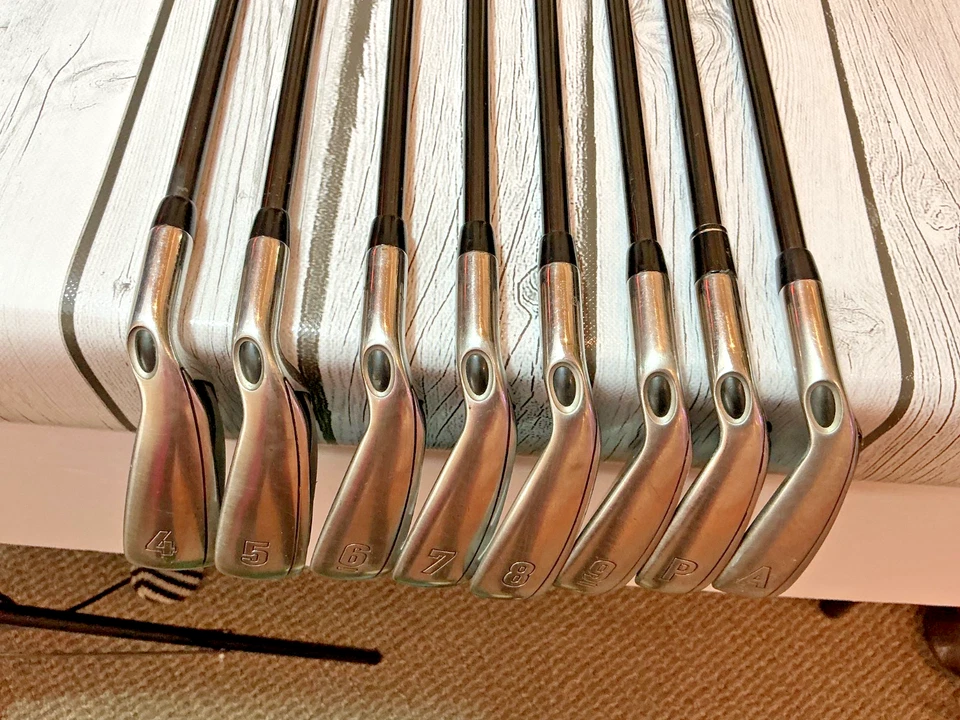 Callaway Razr X Iron Set 4-9, A, P  R/H New Grips - Image 3 of 4