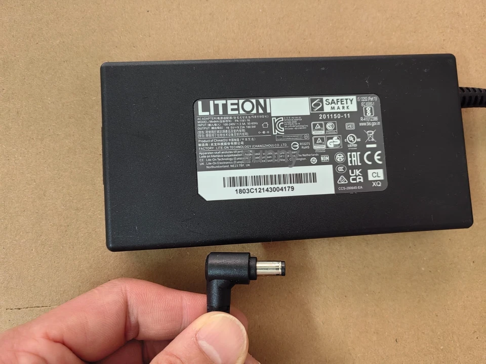 Adaptador de CA Liteon Electronics PA-1181-16 MSI GS63VR 19,5 V 9,23A 5,5 mm*2 5 mm 180 W Foto 3 de 4