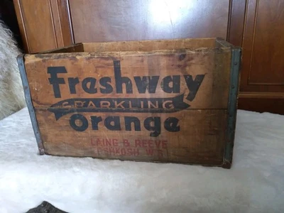 Vintage 1930's-40's Freshway Sparkling Orange Wood Crate Oshkosh Wisconsin - Image 1 of 4