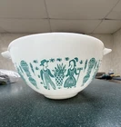 Vintage Pyrex #441 Amish Butterprint Cinderella Mixing Bowl 1-1/2 qt