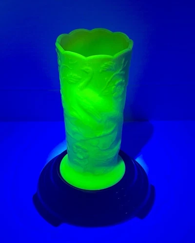 Vintage Fenton Burmese Peacock Garden Vase UV Glows 8 inches Matte