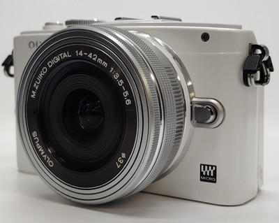 Olympus Pen Lite E-PL6 16MP Weiß 14-42mm Objektiv 2.723 Auslösungen N Neuwert...