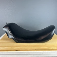 Le Pera Bare Bones Solo Seat - Dyna '06-'17 LK-001