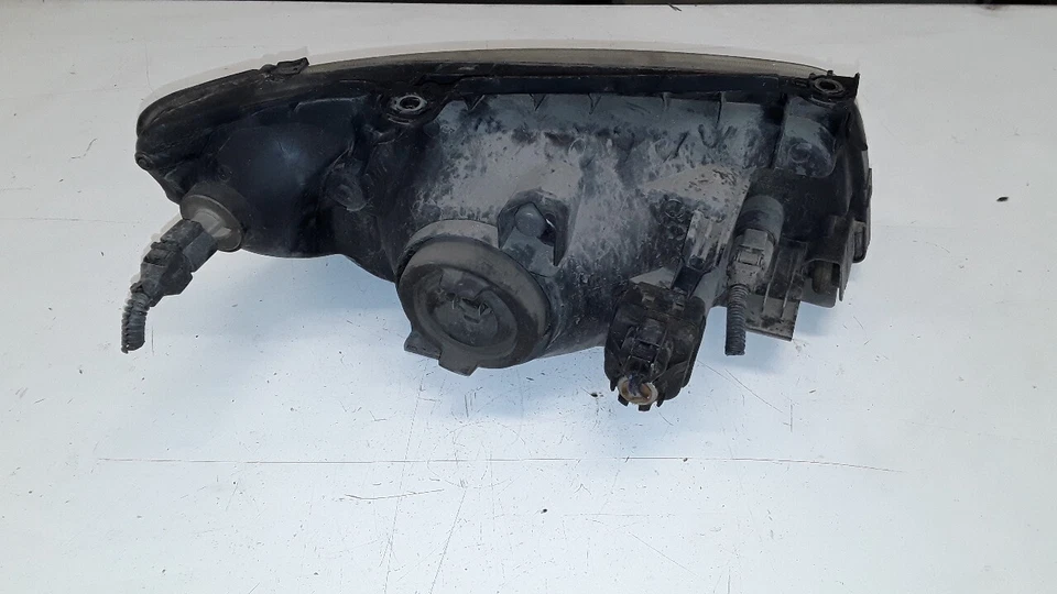 PROIETTORE CON REGOLATORE ALTEZZA SX. 9210317030 HYUNDAI MATRIX (09/01>05/06<) - Immagine 3 di 3