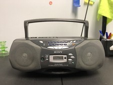 Sony CD Radio Cassette-Corder CFD-S36 Broken Cassette/CD Parts/Repair Only