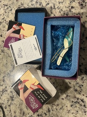 Elegant Touch Just The Right Shoes Raine 2002 New In Box