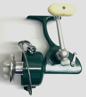 Vintage Penn 712 Spinfisher Greenie Spinning Reel