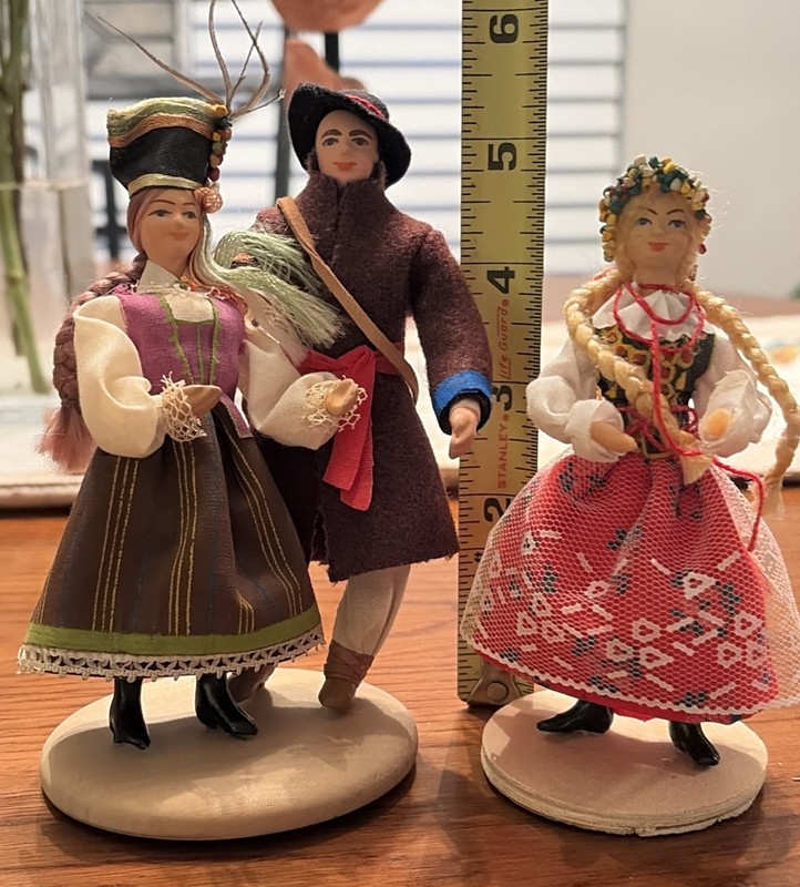 Lot Vintage Couple Woman Dancing Krakowianka Doll Polish Dress Folk Art Handmade